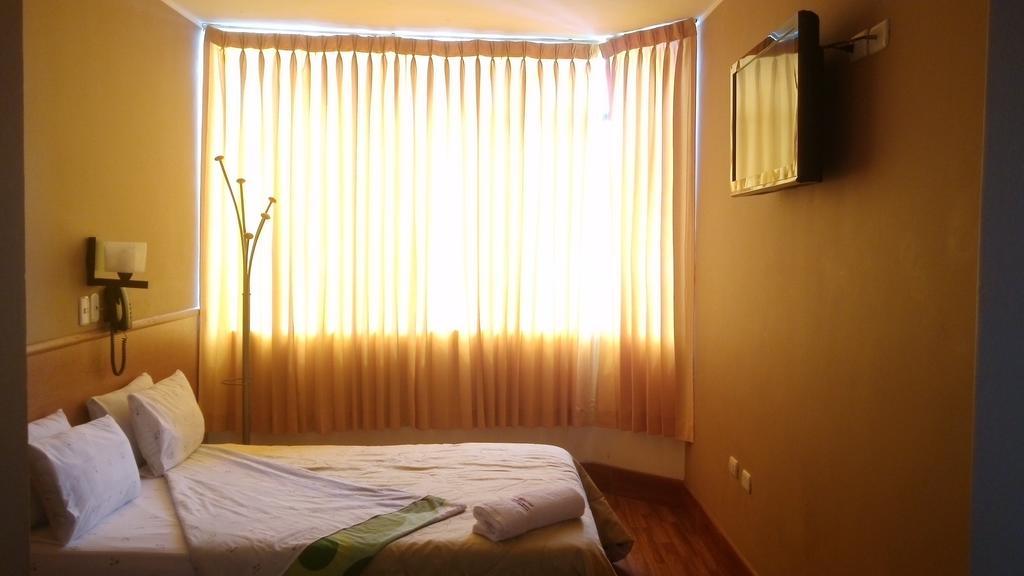 Hospedaje Oasis Chiclayo Rum bild